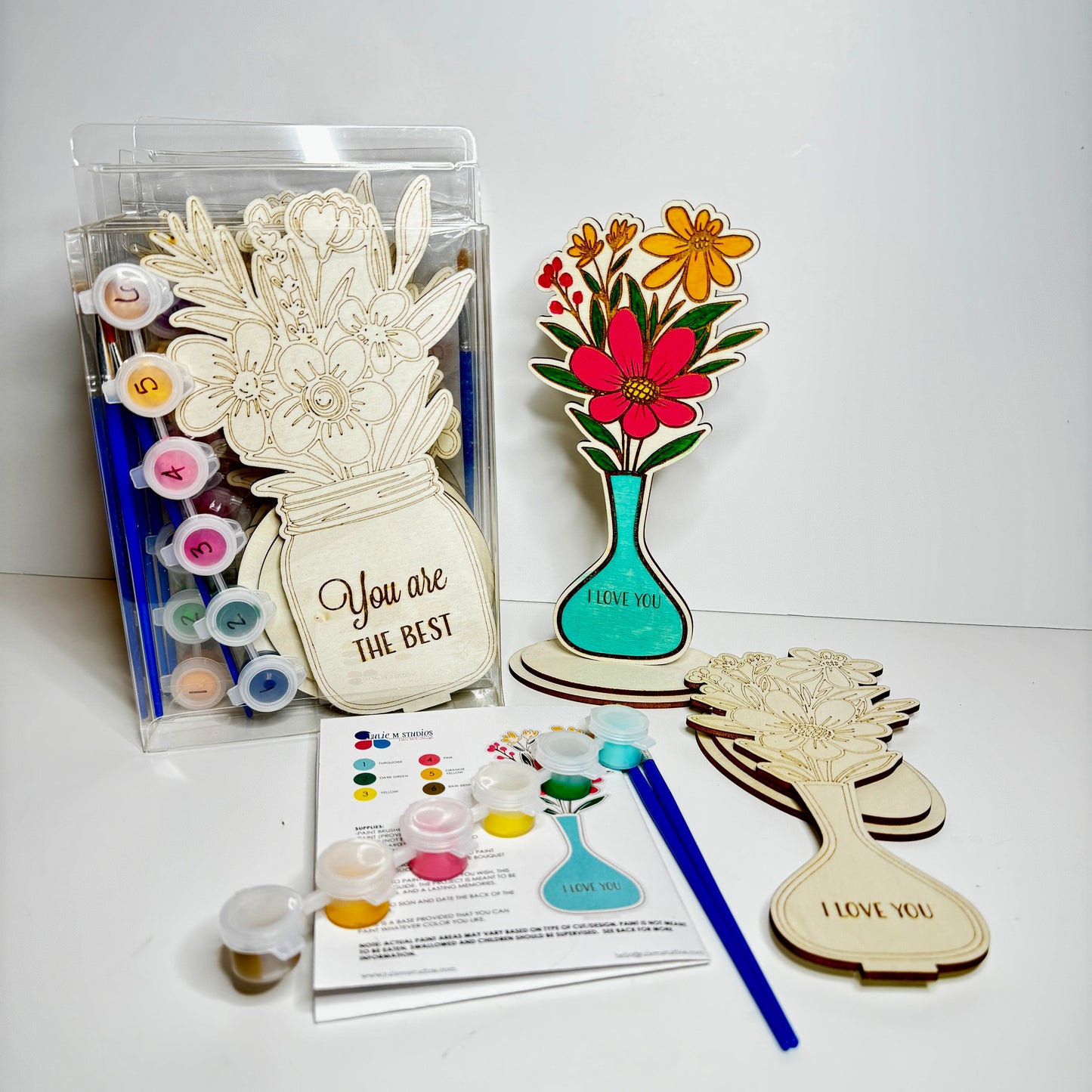 'The Best Mom in the World' Bouquet Paint Kit - juliemstudios